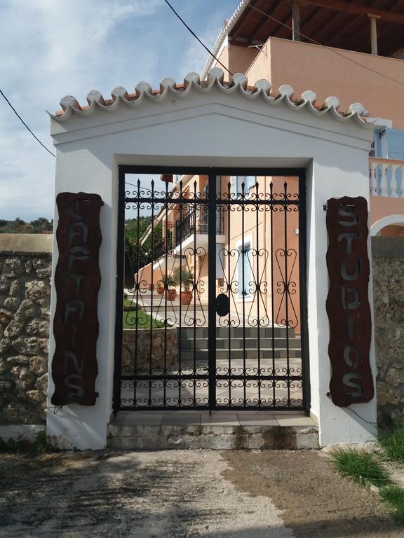 Captain'S Studios Σπέτσες Εξωτερικό φωτογραφία