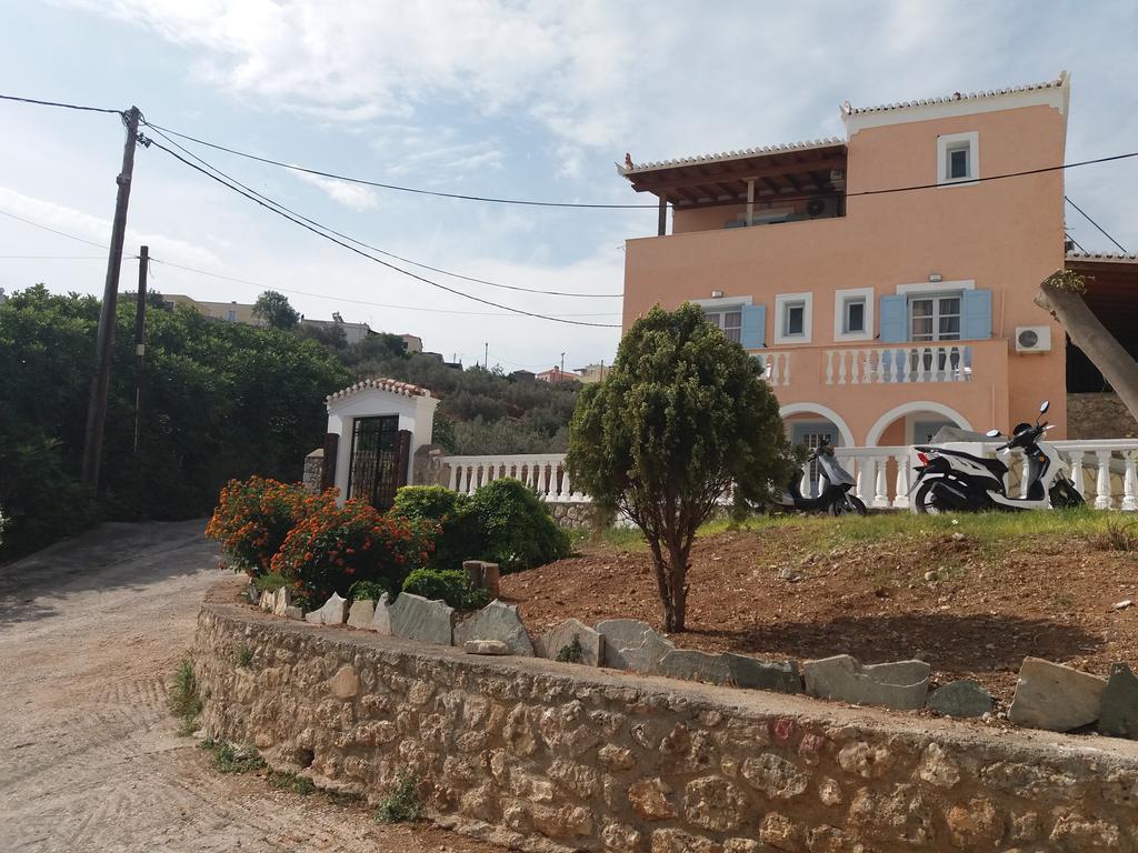 Captain'S Studios Σπέτσες Εξωτερικό φωτογραφία